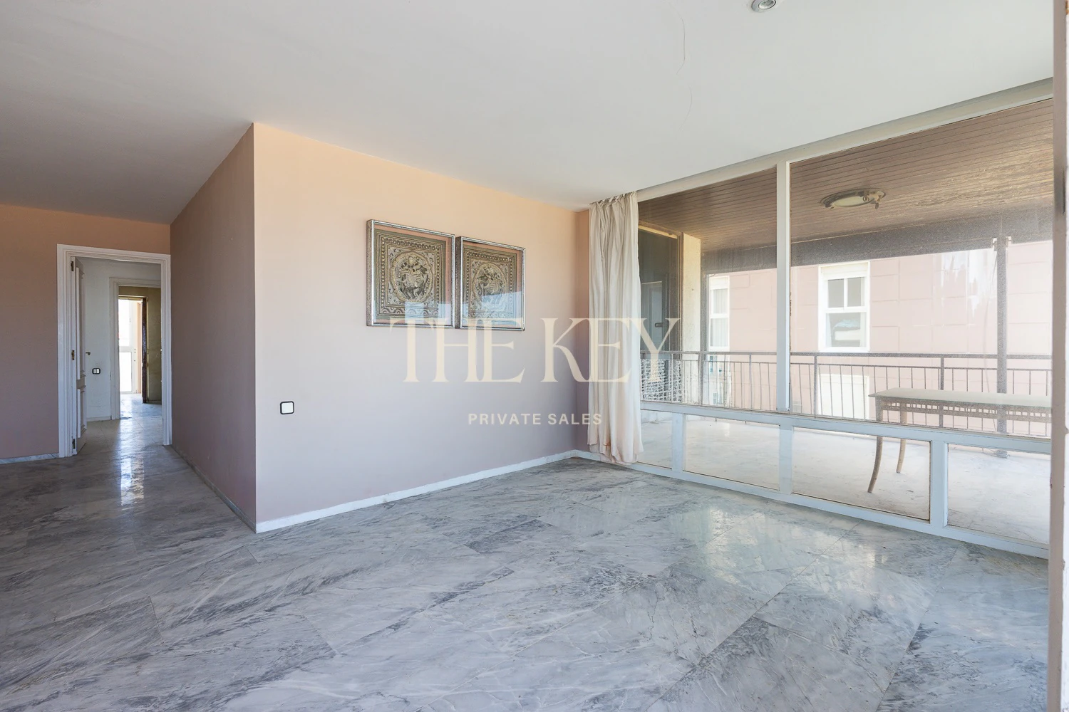 Apartamento Primera Línea Gandia Lujo: 240m² y Vistas al Mar | The Key