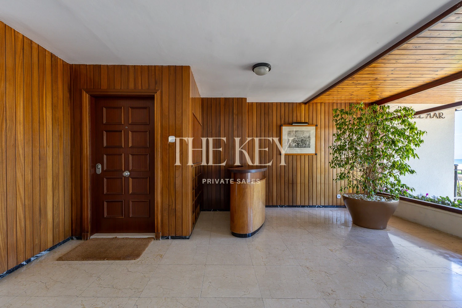 Apartamento Primera Línea Gandia Lujo: 240m² y Vistas al Mar | The Key