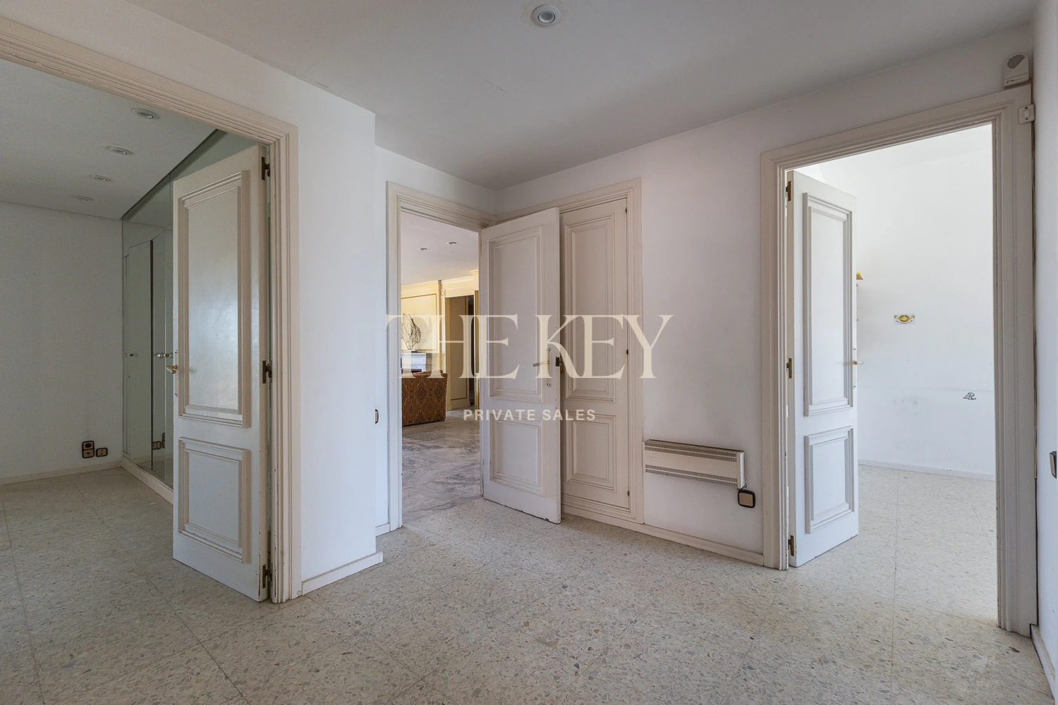 Apartamento Primera Línea Gandia Lujo: 240m² y Vistas al Mar | The Key