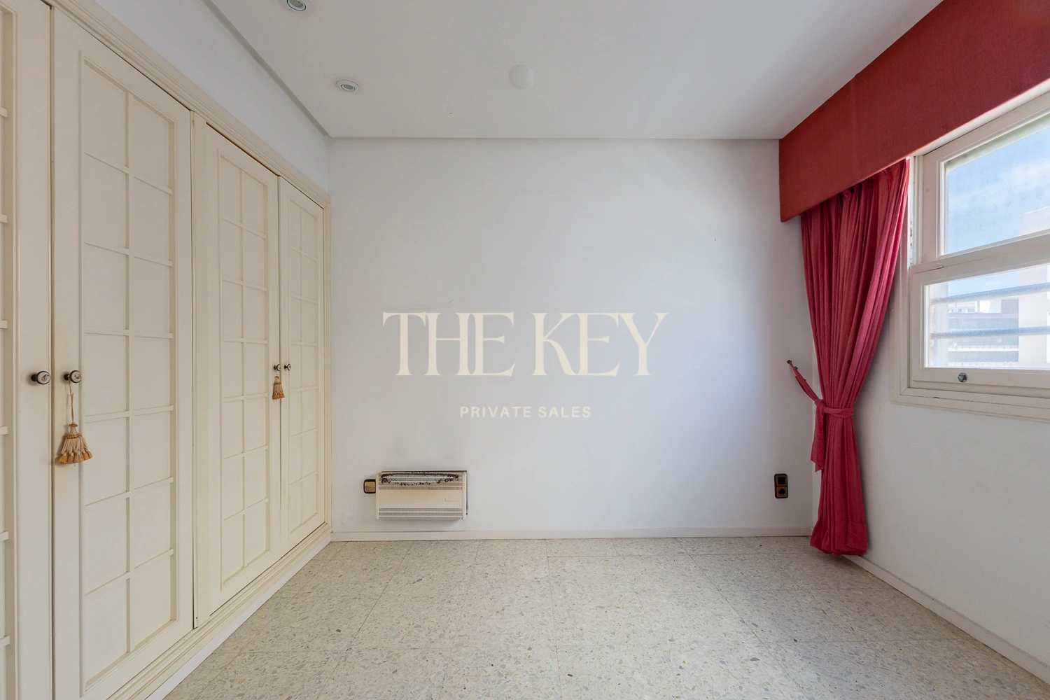 Apartamento Primera Línea Gandia Lujo: 240m² y Vistas al Mar | The Key
