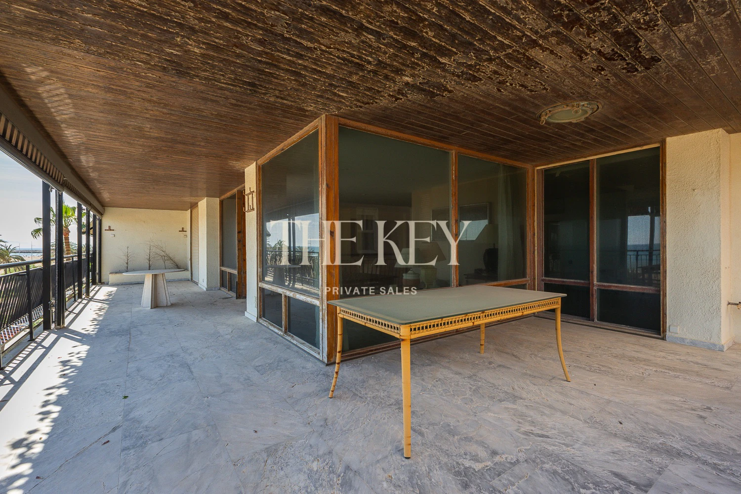 Apartamento Primera Línea Gandia Lujo: 240m² y Vistas al Mar | The Key