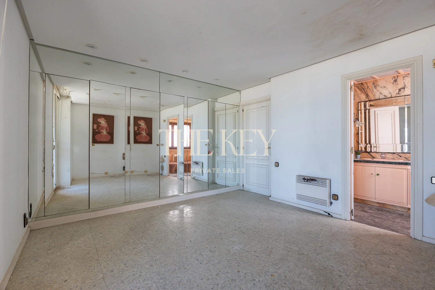 Apartamento Primera Línea Gandia Lujo: 240m² y Vistas al Mar | The Key