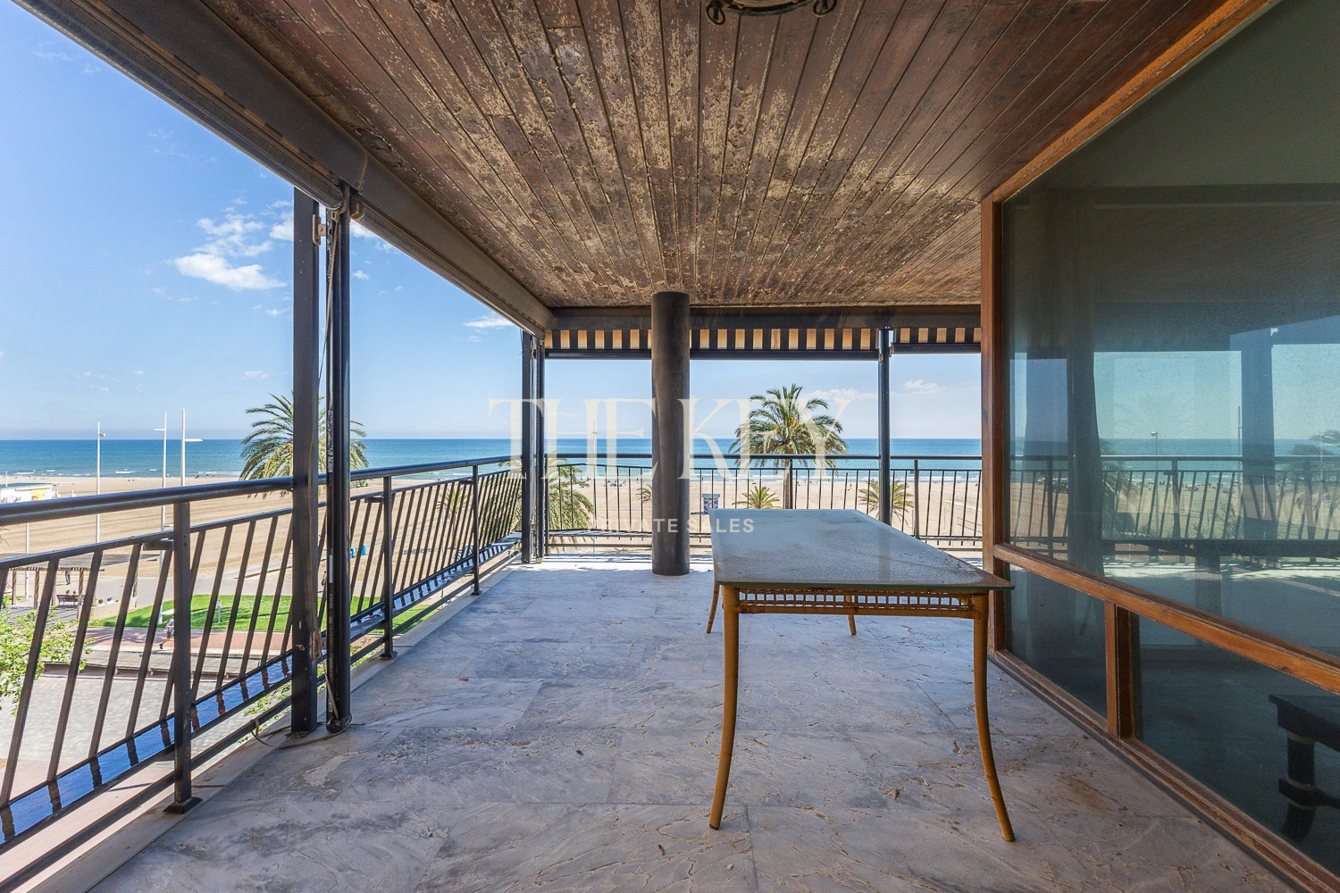 Apartamento Primera Línea Gandia Lujo: 240m² y Vistas al Mar | The Key