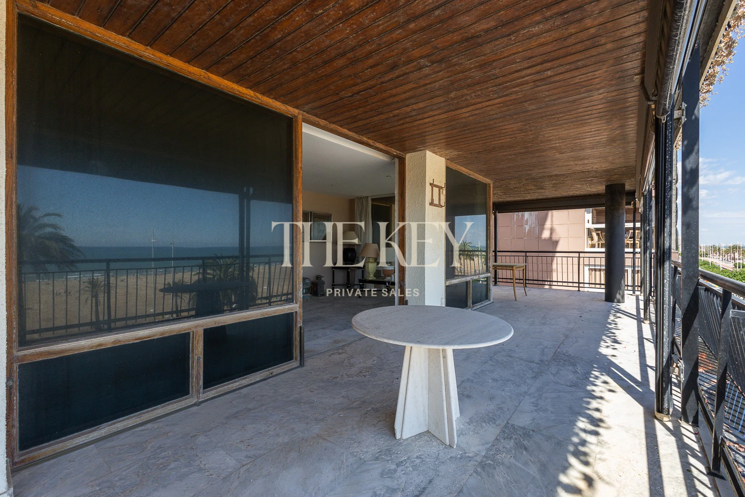 Apartamento Primera Línea Gandia Lujo: 240m² y Vistas al Mar | The Key