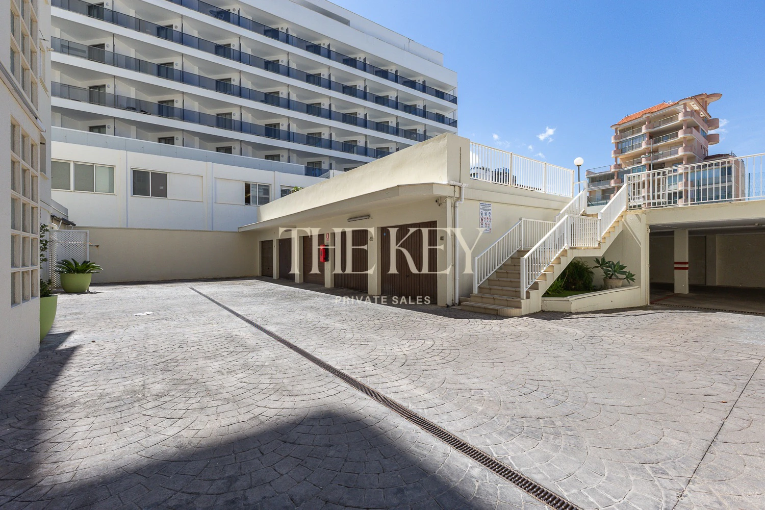 Apartamento Primera Línea Gandia Lujo: 240m² y Vistas al Mar | The Key