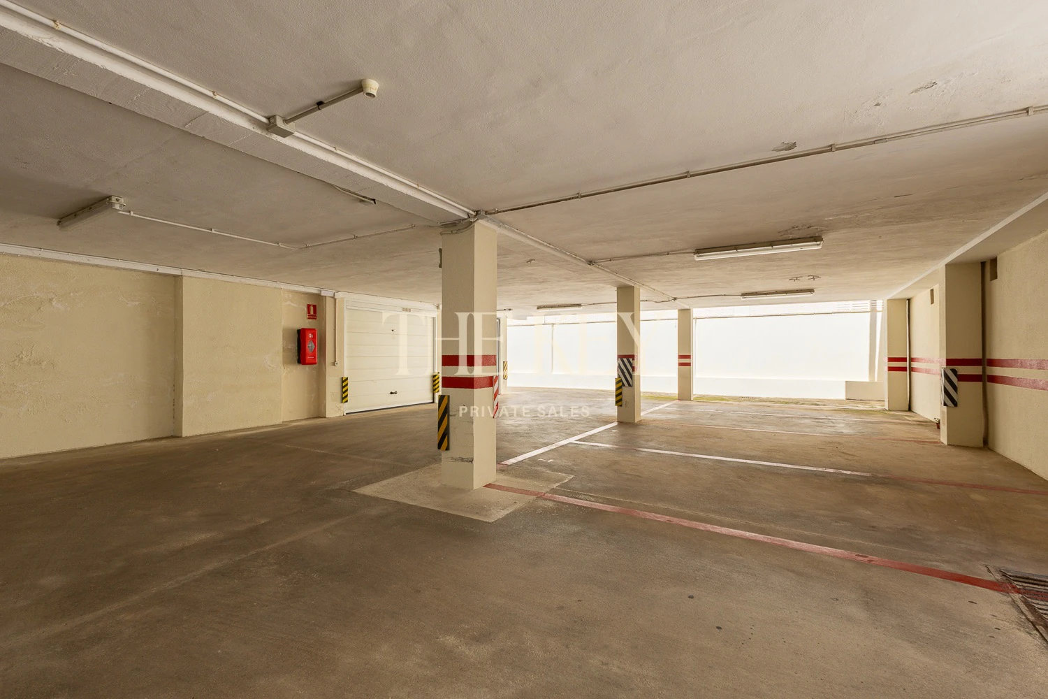 Apartamento Primera Línea Gandia Lujo: 240m² y Vistas al Mar | The Key