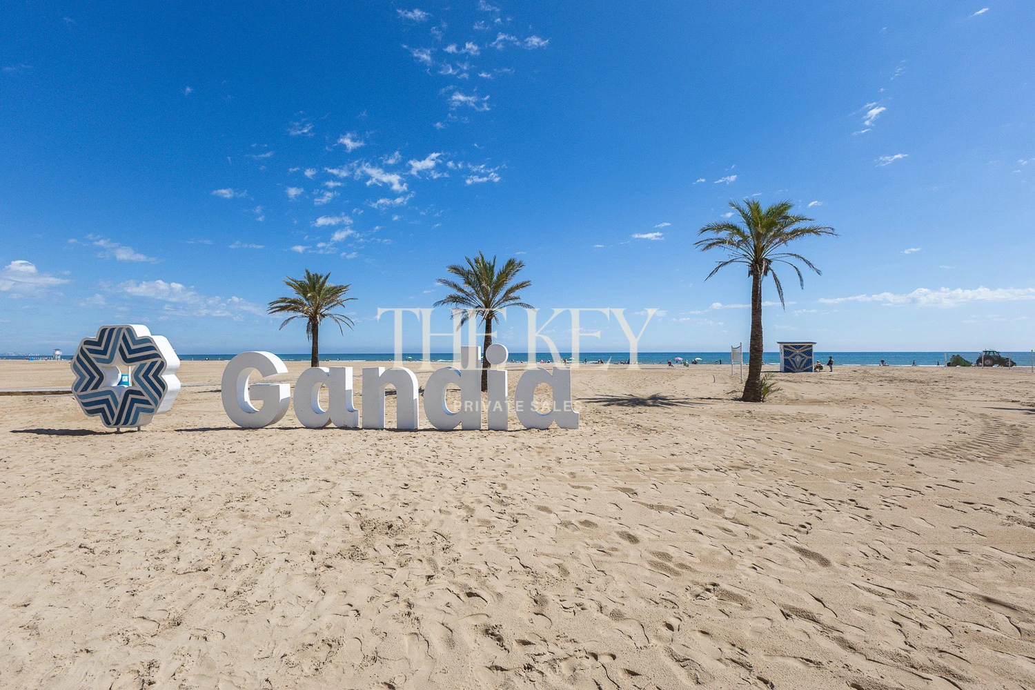 Apartamento Primera Línea Gandia Lujo: 240m² y Vistas al Mar | The Key