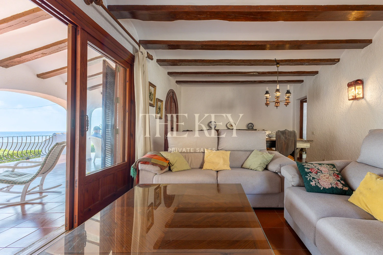 Villa de Lujo en Primera Línea en Dénia con salida directa al Mar | The Key