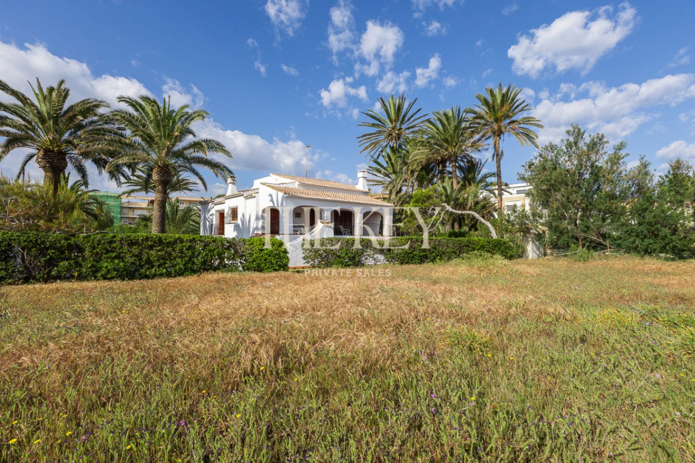 Villa de Lujo en Primera Línea en Dénia con salida directa al Mar | The Key