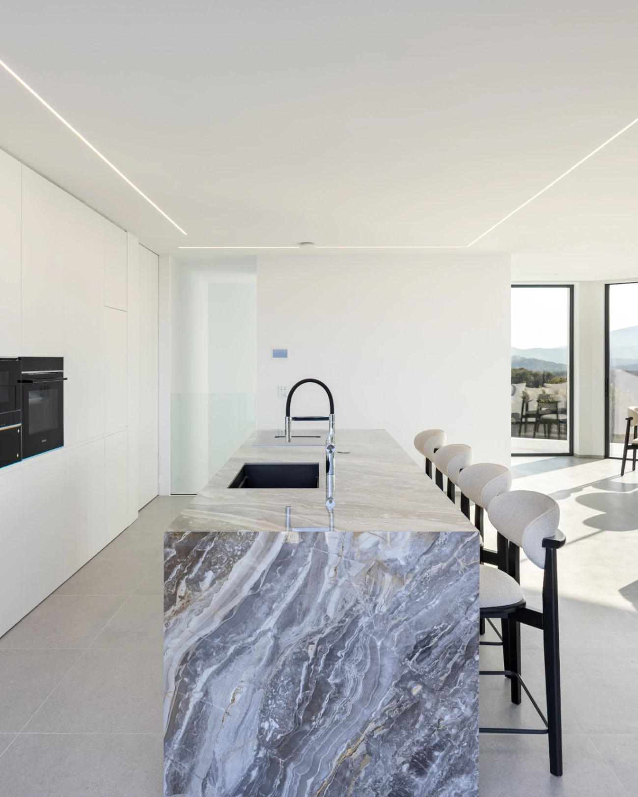 Villa de lujo vanguardista con vistas al mar en Jávea