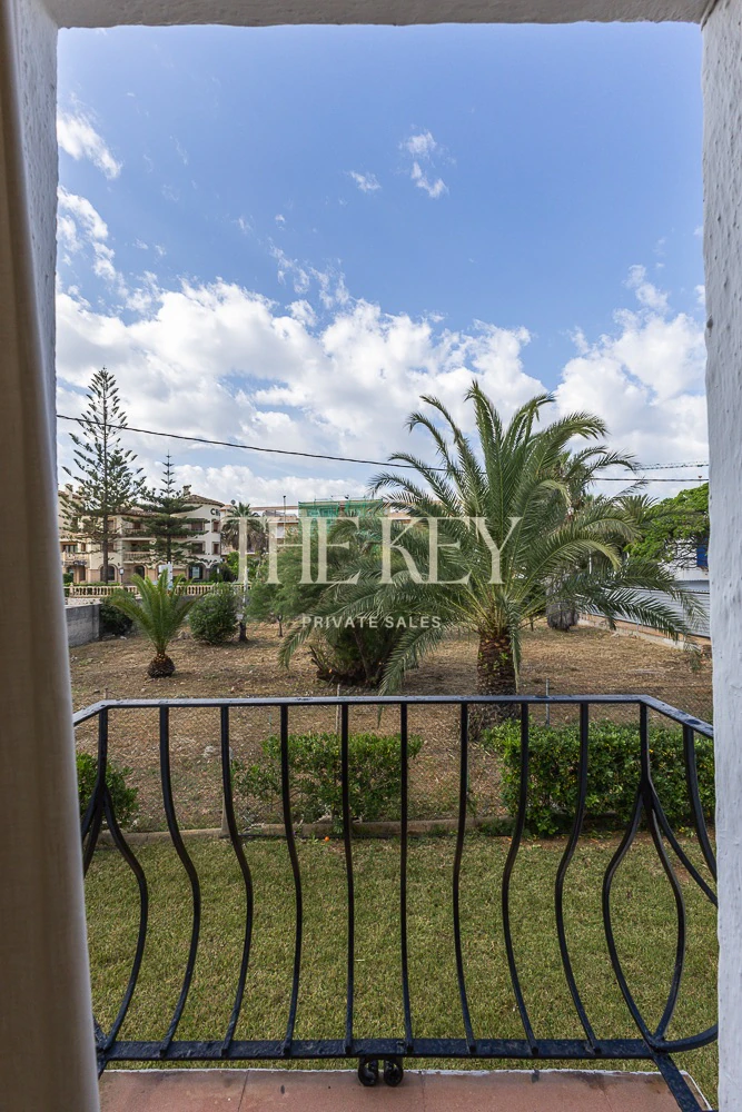 Villa de Lujo en Primera Línea en Dénia con salida directa al Mar | The Key