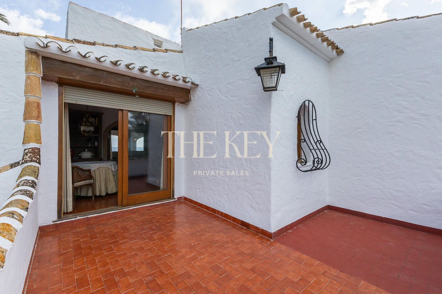 Villa de Lujo en Primera Línea en Dénia con salida directa al Mar | The Key