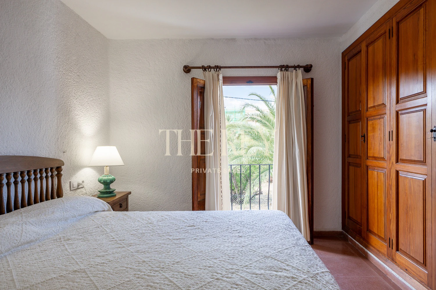 Villa de Lujo en Primera Línea en Dénia con salida directa al Mar | The Key