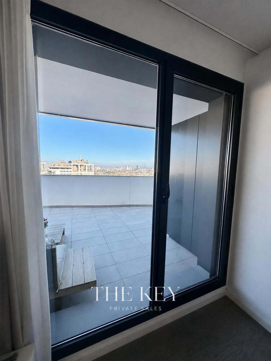 Espectacular ático con terraza en la milla de oro de Valencia