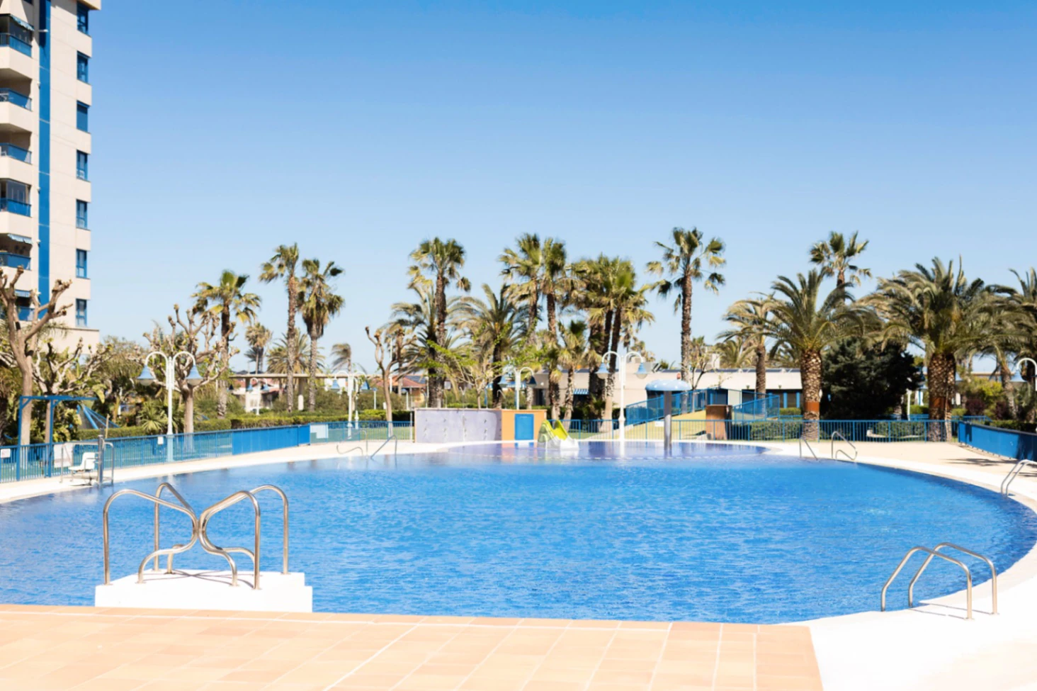 Apartamento de Lujo en La Patacona con Vistas al Mar | The Key