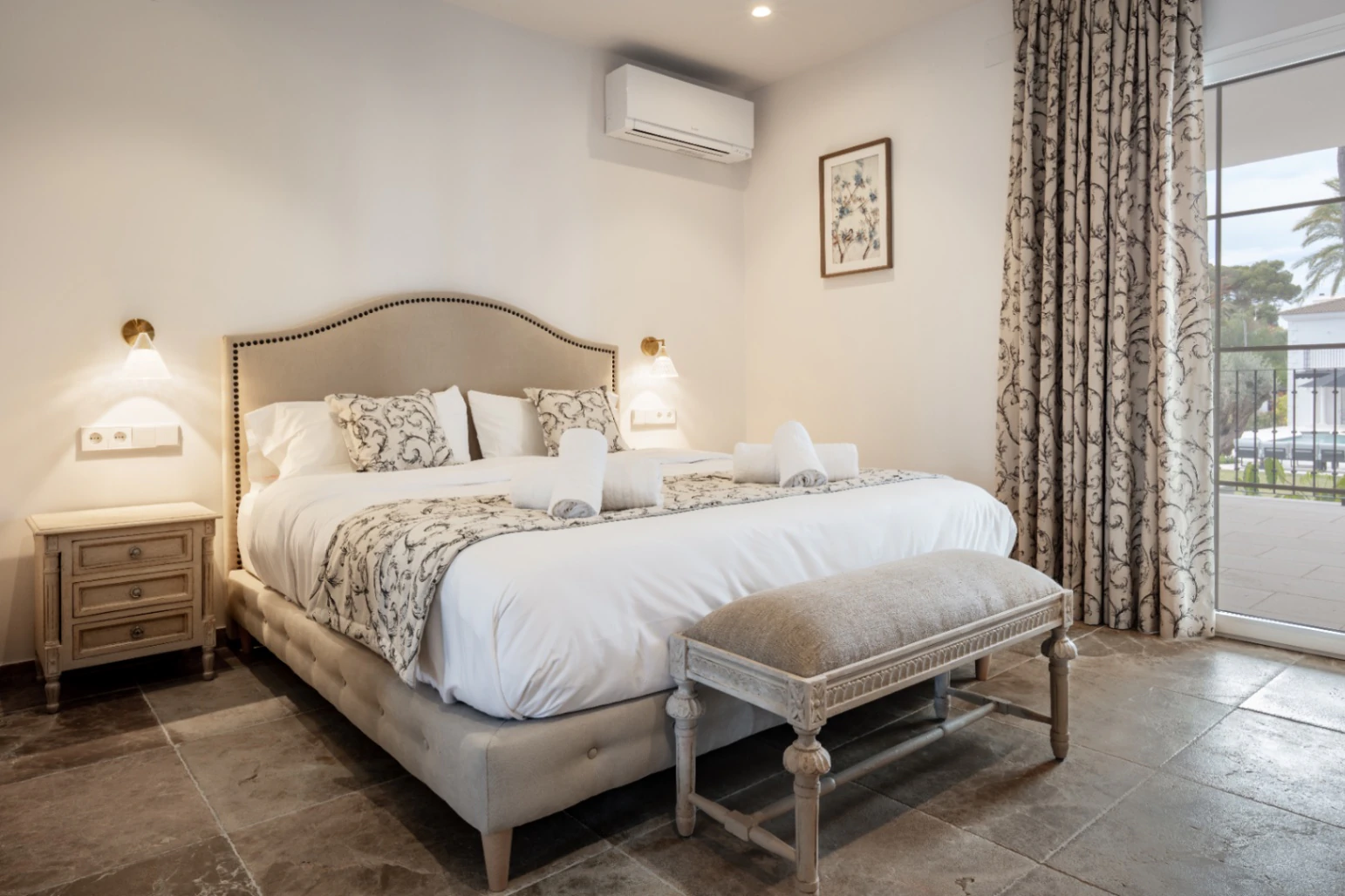 Chalet de lujo en Denia con 10 dormitorios y 10 baños a la venta