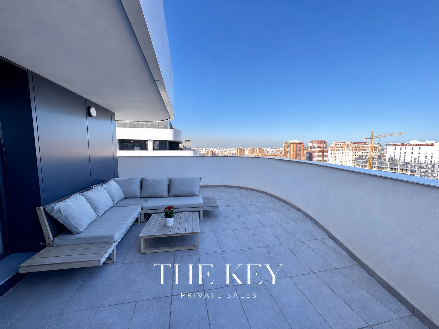 Espectacular ático con terraza en la milla de oro de Valencia