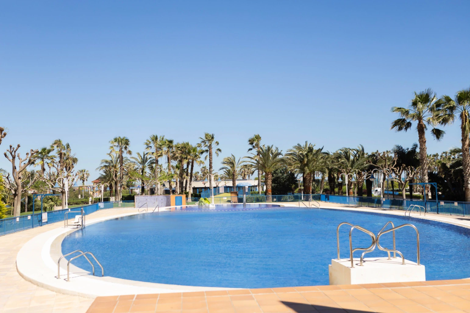 Apartamento de Lujo en La Patacona con Vistas al Mar | The Key