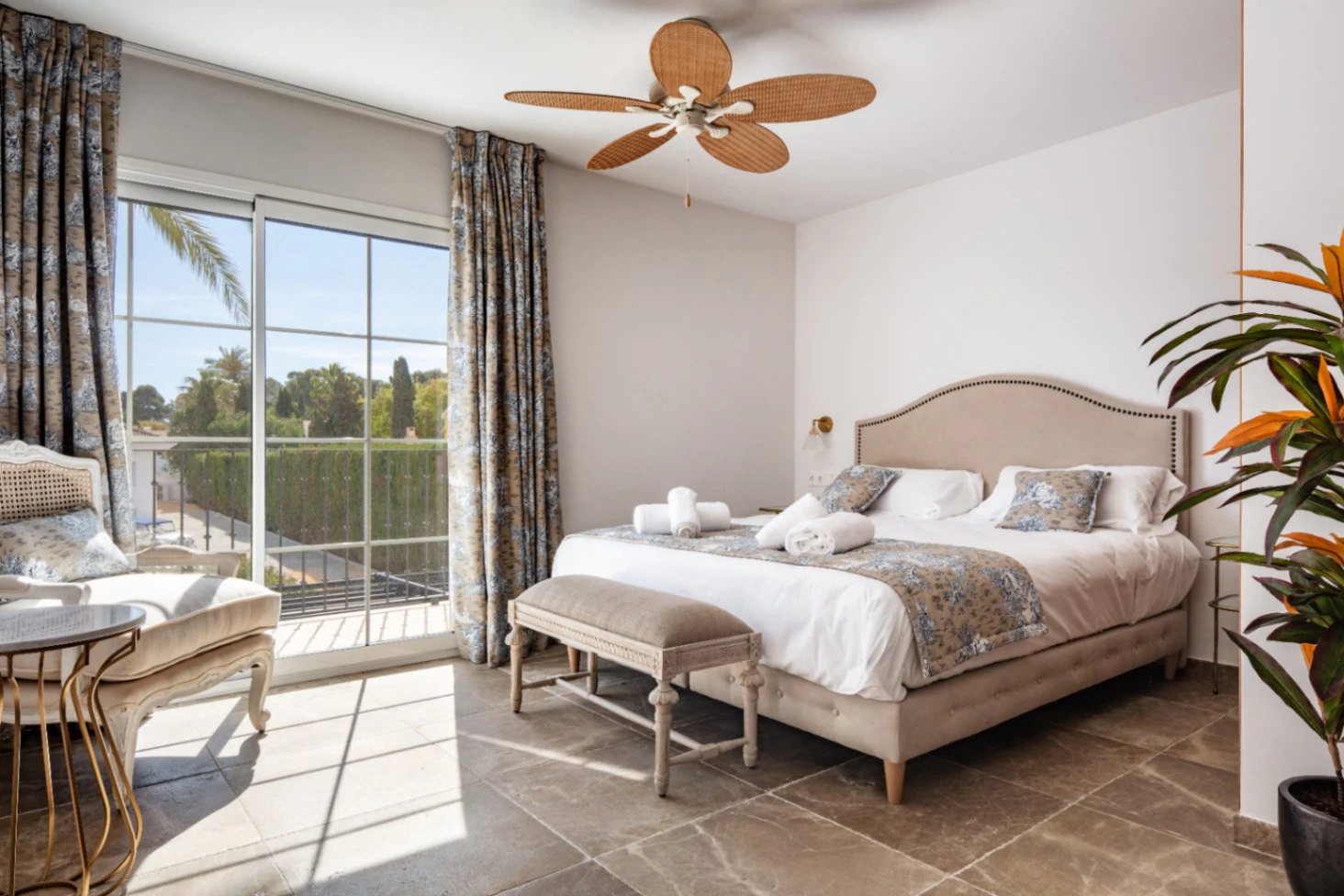 Chalet de lujo en Denia con 10 dormitorios y 10 baños a la venta