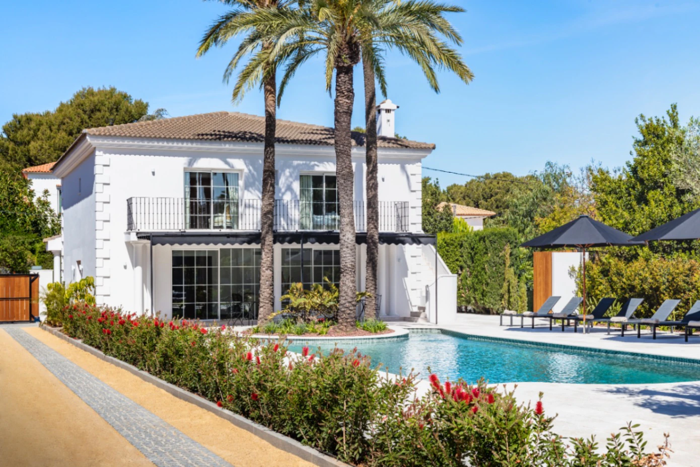 Chalet de lujo en Denia con 10 dormitorios y 10 baños a la venta