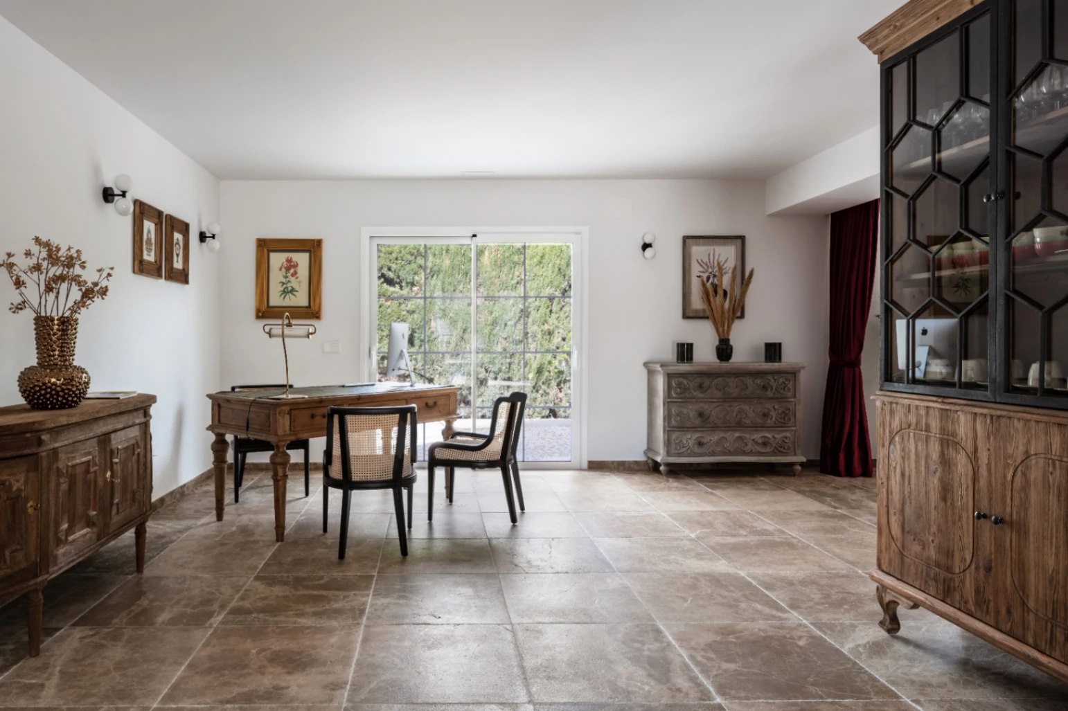 Chalet de lujo en Denia con 10 dormitorios y 10 baños a la venta