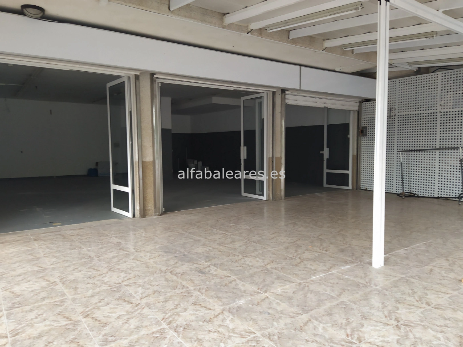 Local comercial en alquiler a largo plazo en Puerto de Alcudia
