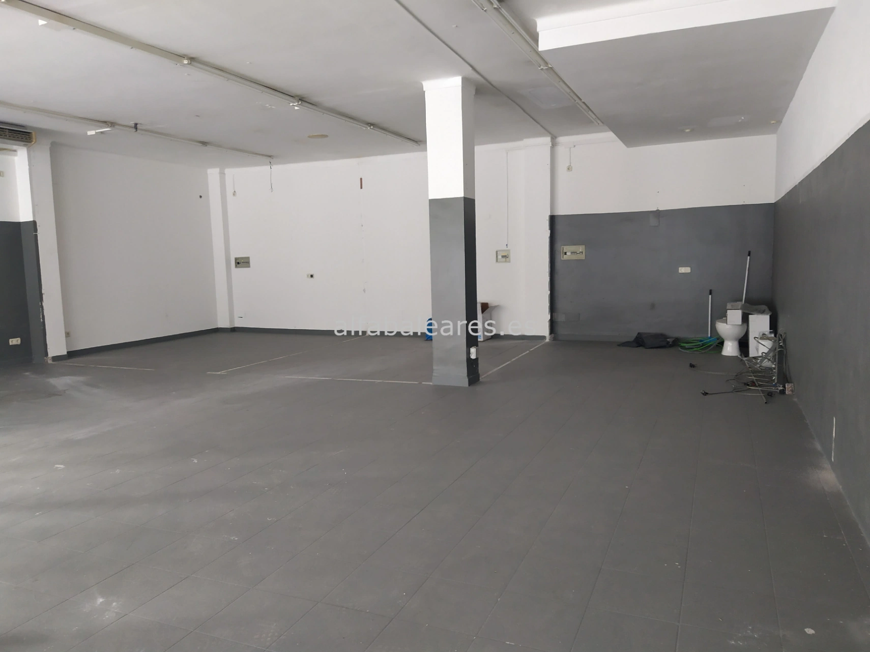Local comercial en alquiler a largo plazo en Puerto de Alcudia