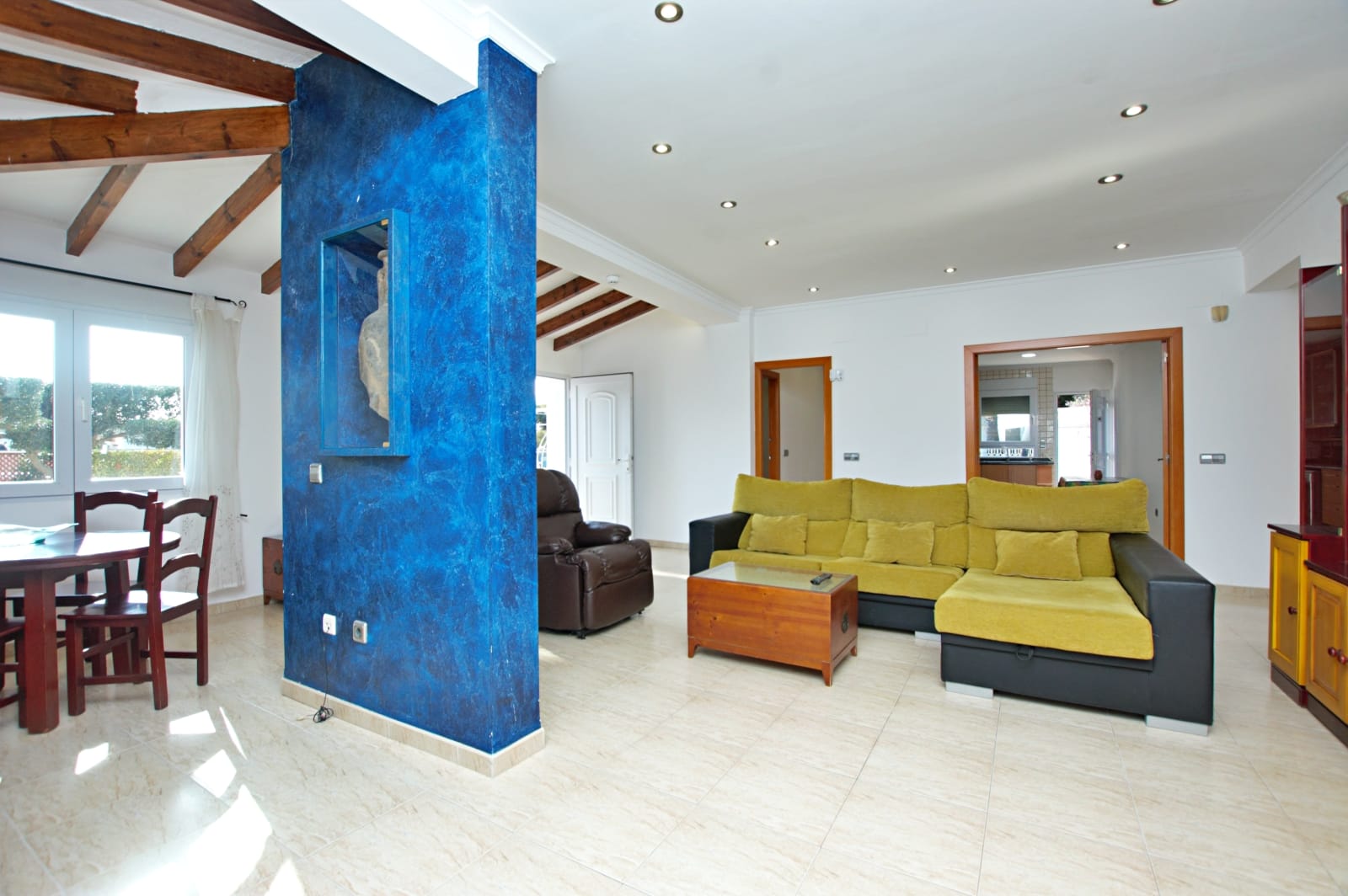 Villa espaciosa a 700M de la playa
