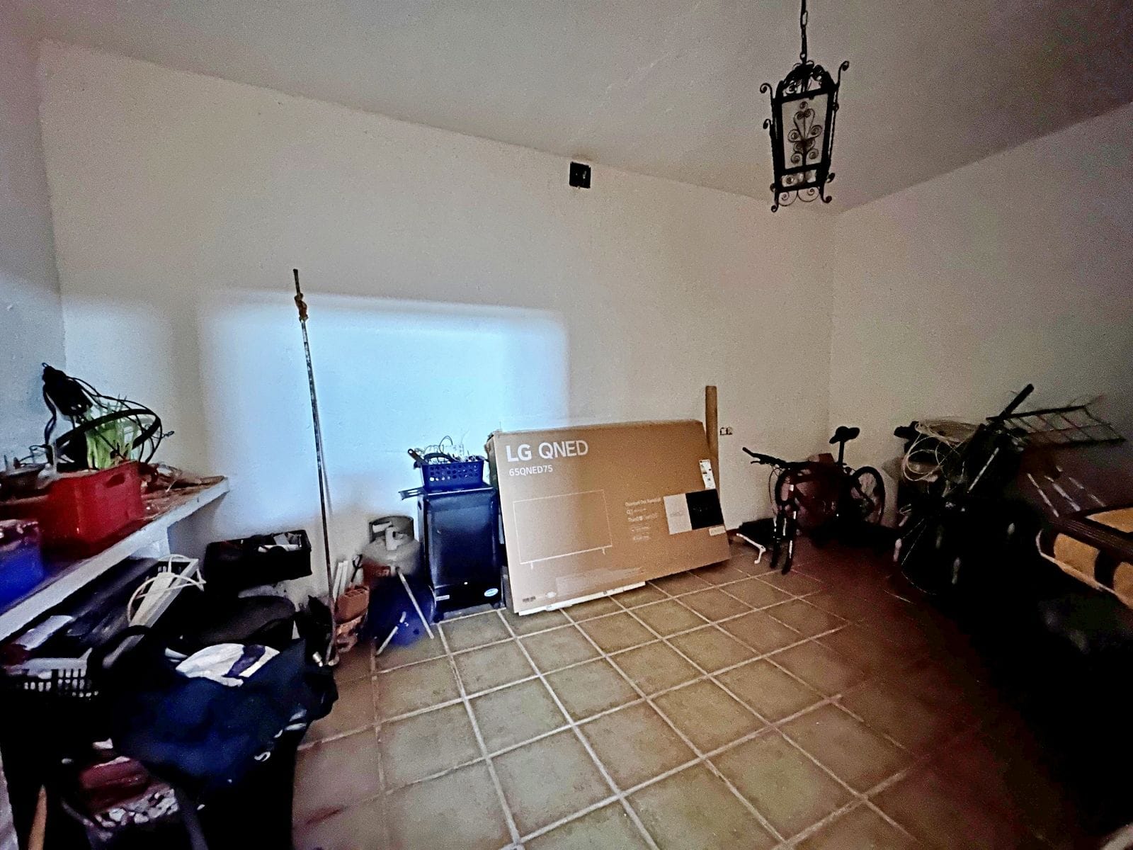 Espaciosa casa de pueblo con garaje interno