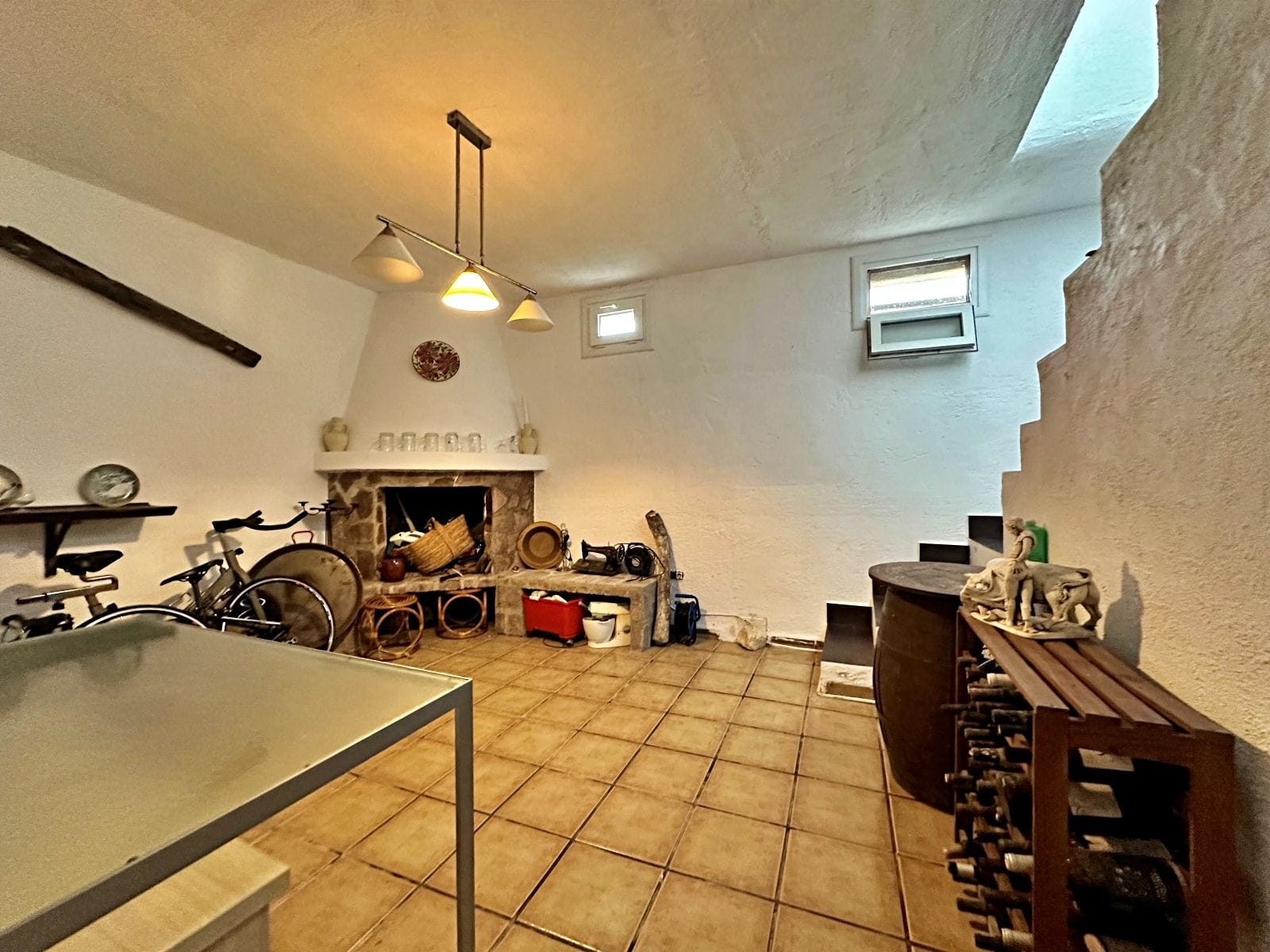 Espaciosa casa de pueblo con garaje interno