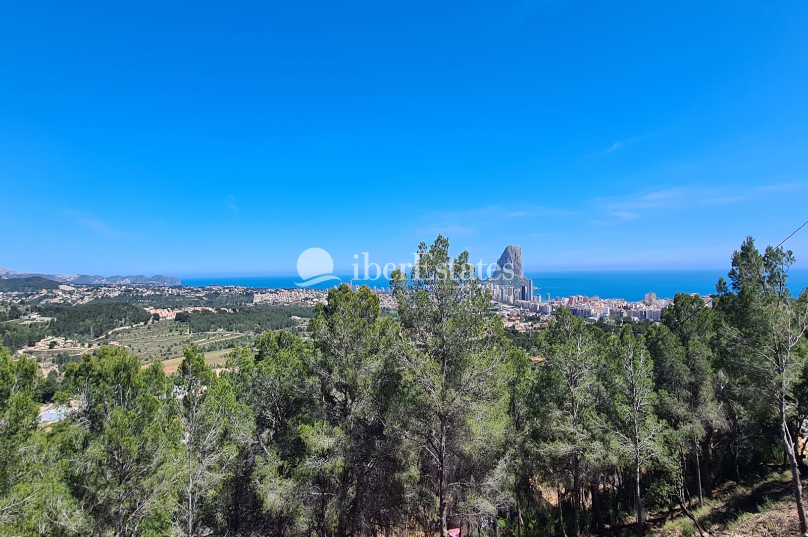 Parcela de 5150 m2 en Calpe, Oltamar
