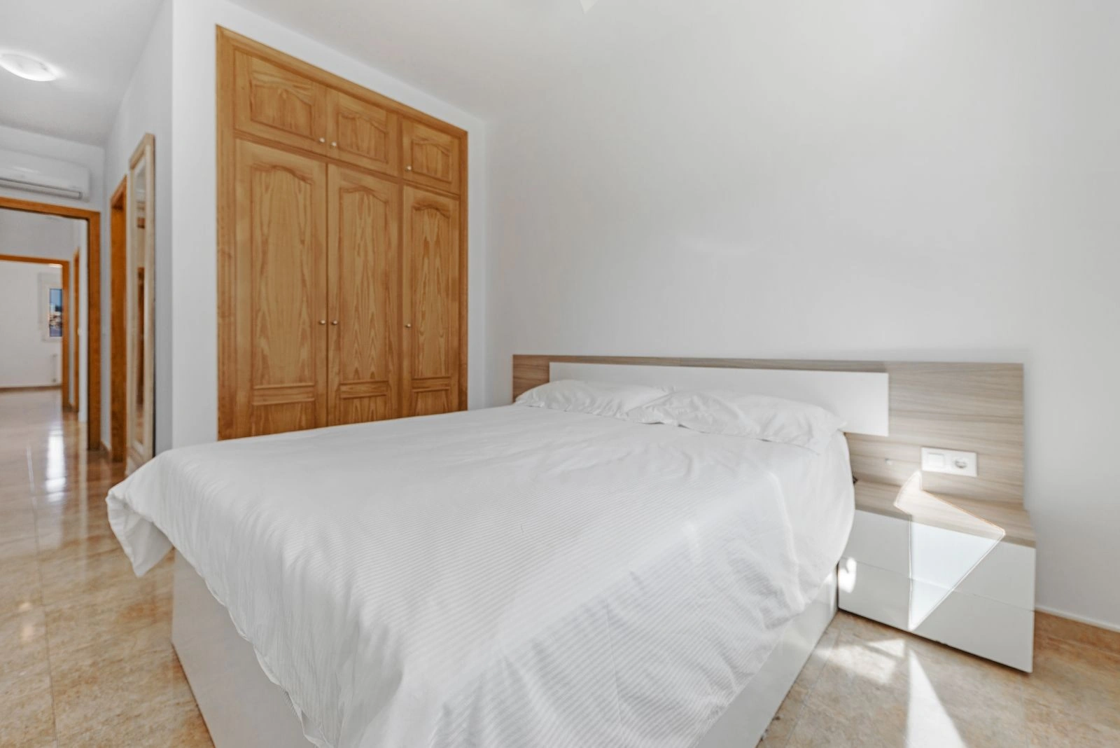 Casa semi adosada muy luminosa, rodeada de naturaleza