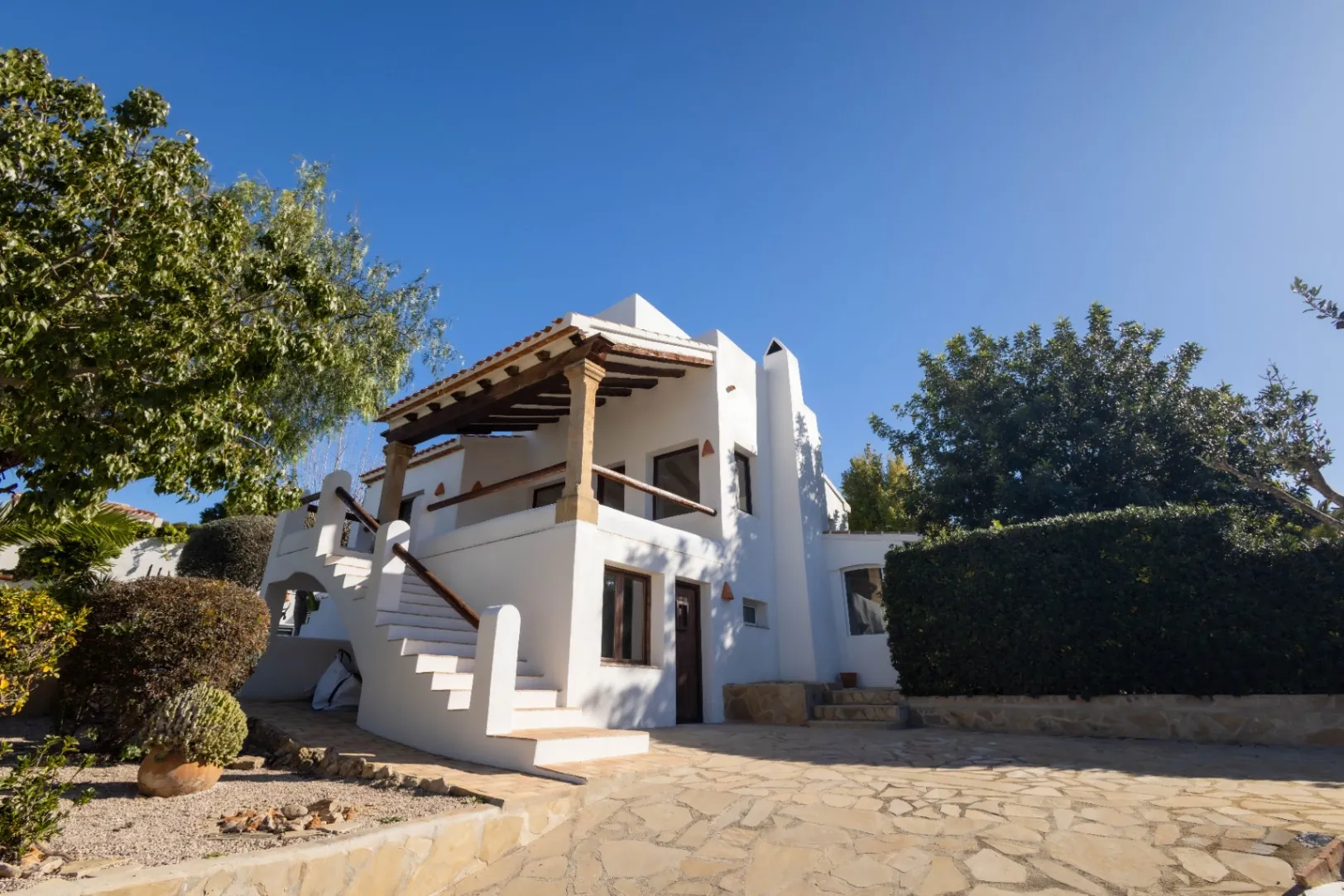 Encantadora villa de estilo ibicenco en Toscal, Jávea