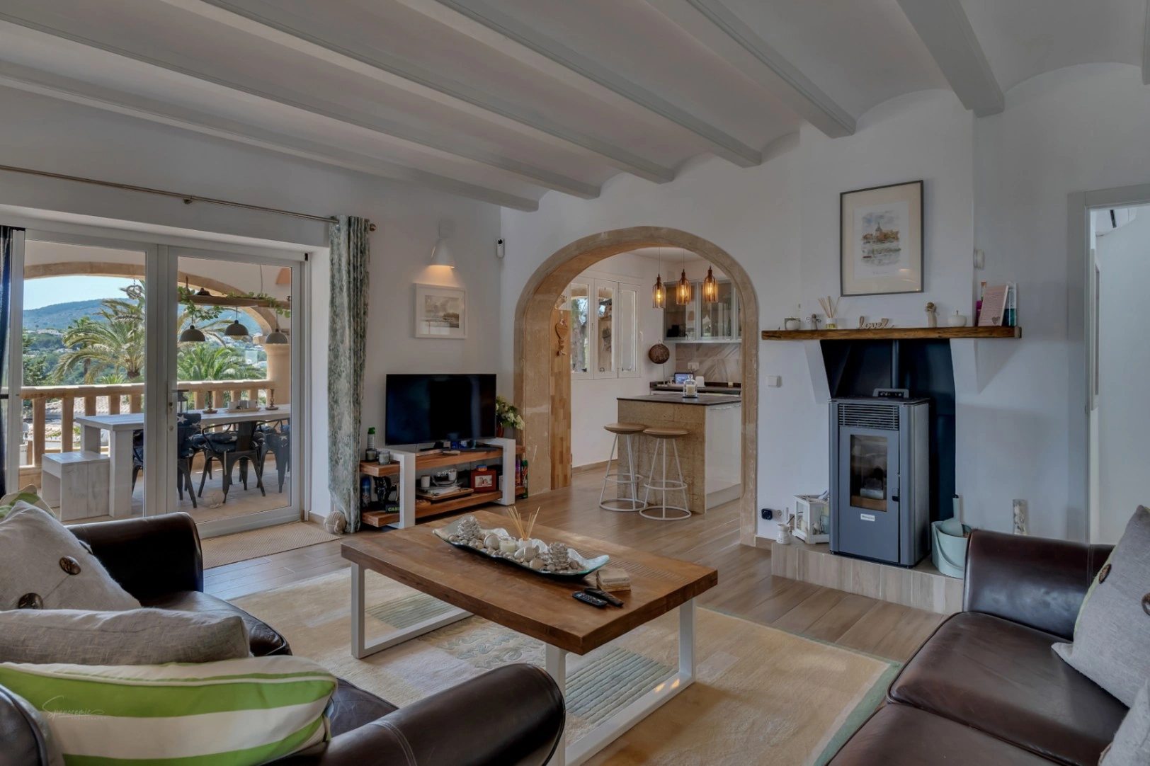 Elegante villa completamente renovada con vistas impresionantes en Rafalet, Jávea