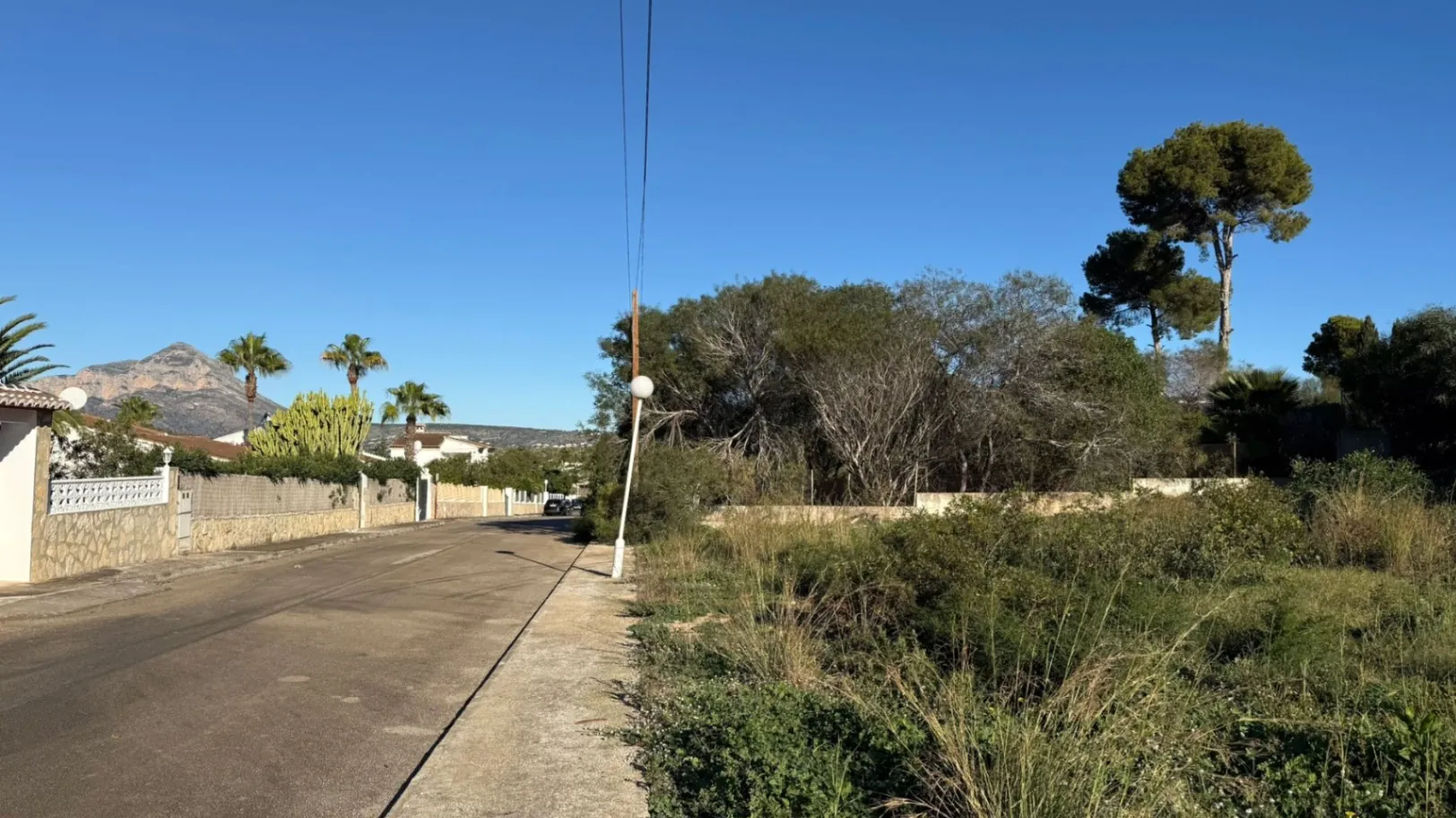 Parcela Llana en Venta en Pinosol, Jávea con Proyecto y Licencia de Obra Aprobada