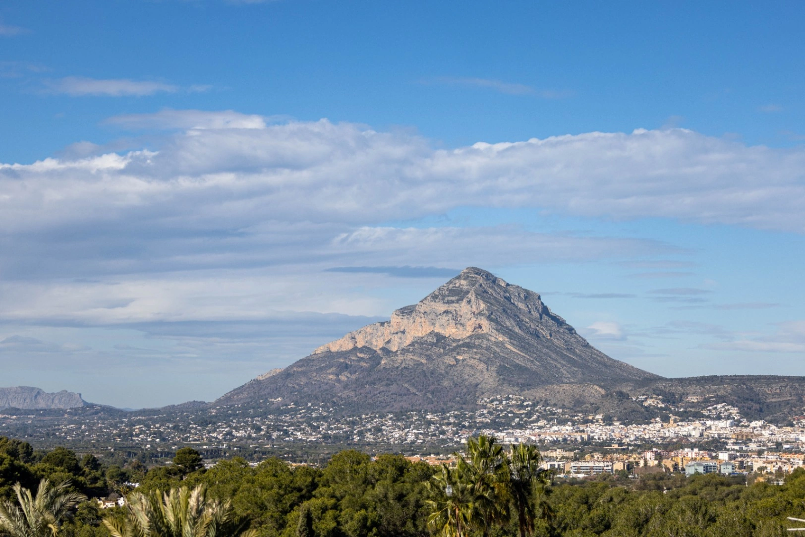 Encantadora villa de estilo ibicenco en Toscal, Jávea