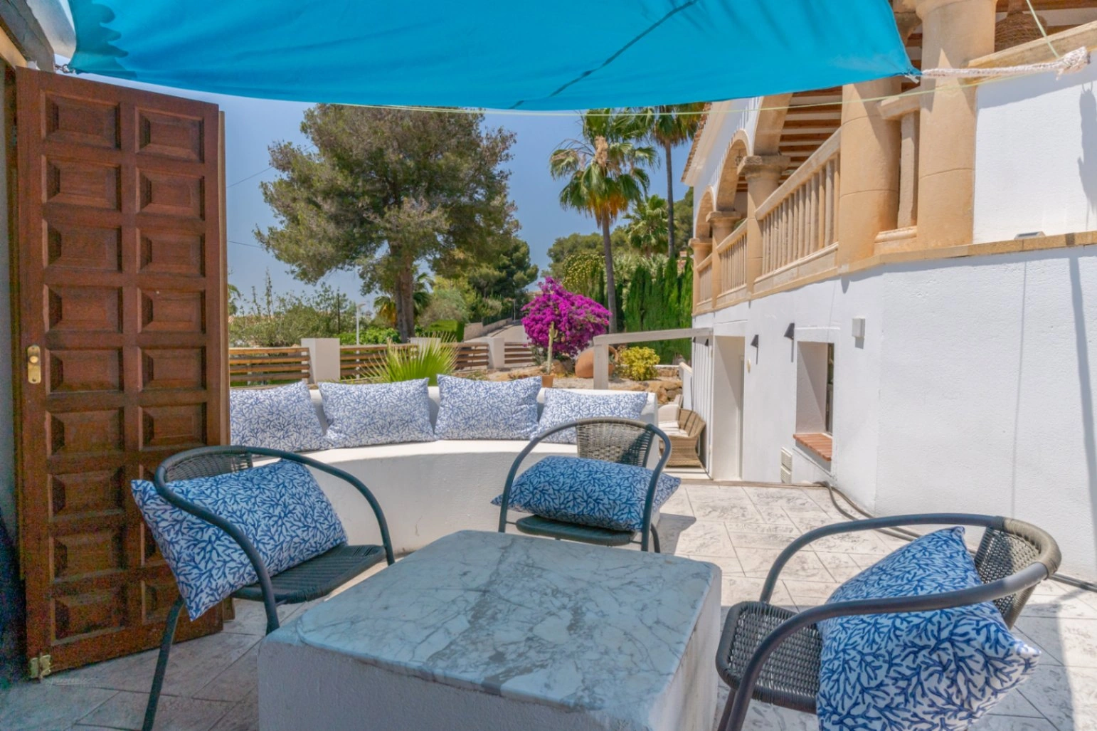 Elegante villa completamente renovada con vistas impresionantes en Rafalet, Jávea