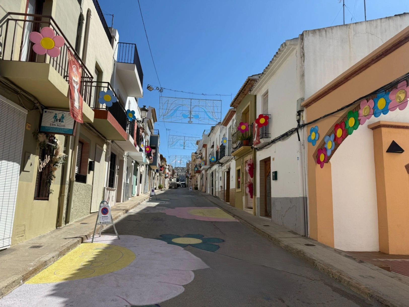 Encantadora Finca de 4 Habitaciones en Ubicación Tranquila Cerca del Centro de Teulada