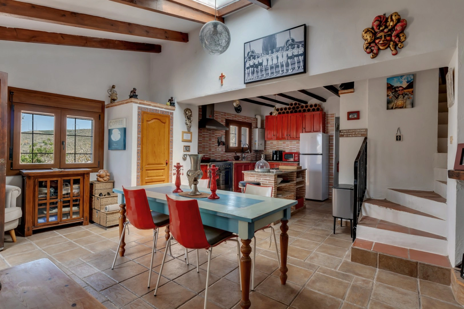 Encantadora Finca de 4 Habitaciones en Ubicación Tranquila Cerca del Centro de Teulada