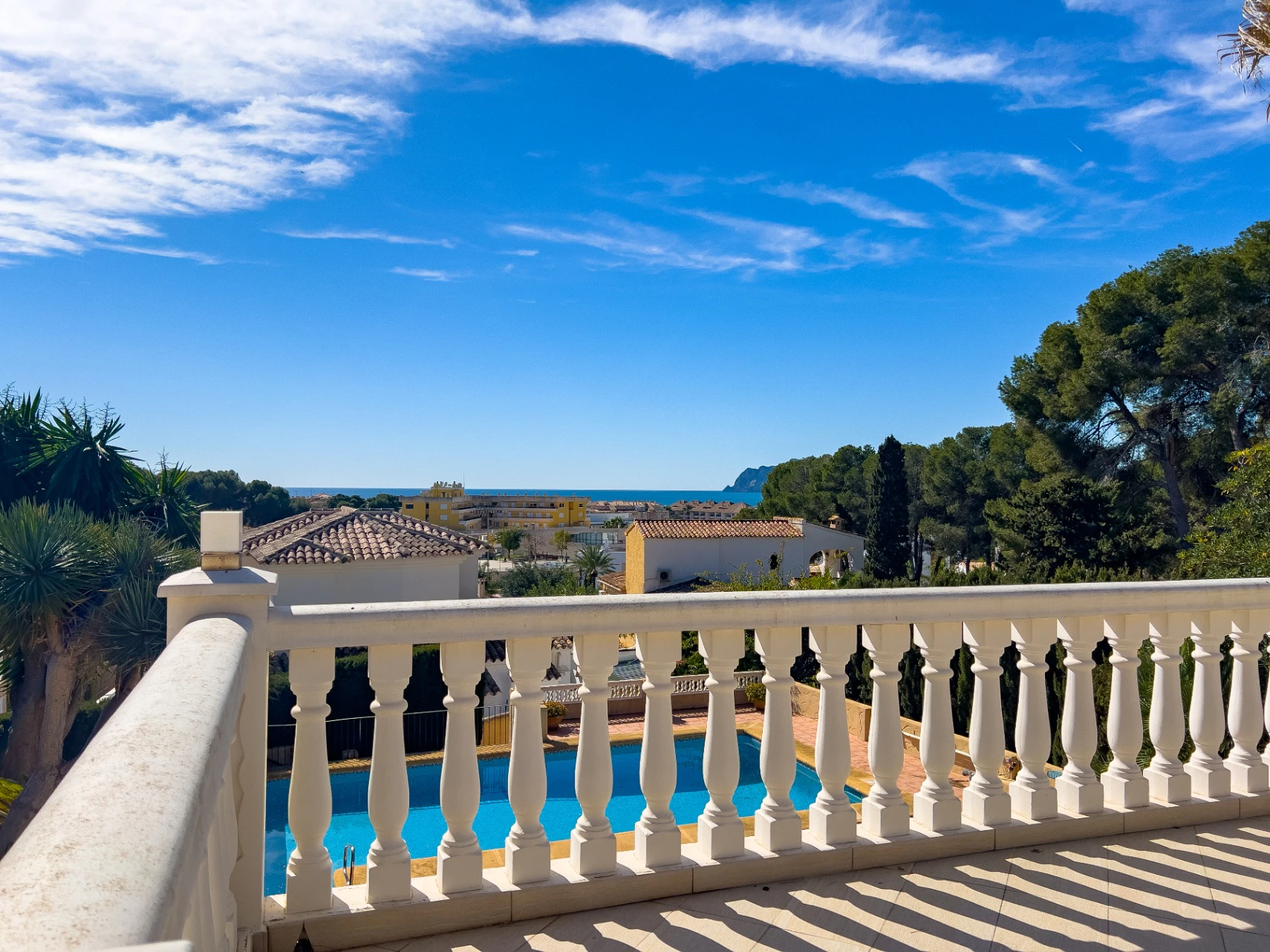 Villa con Vista al Mar en Venta en Moraira a Poca Distancia del Centro