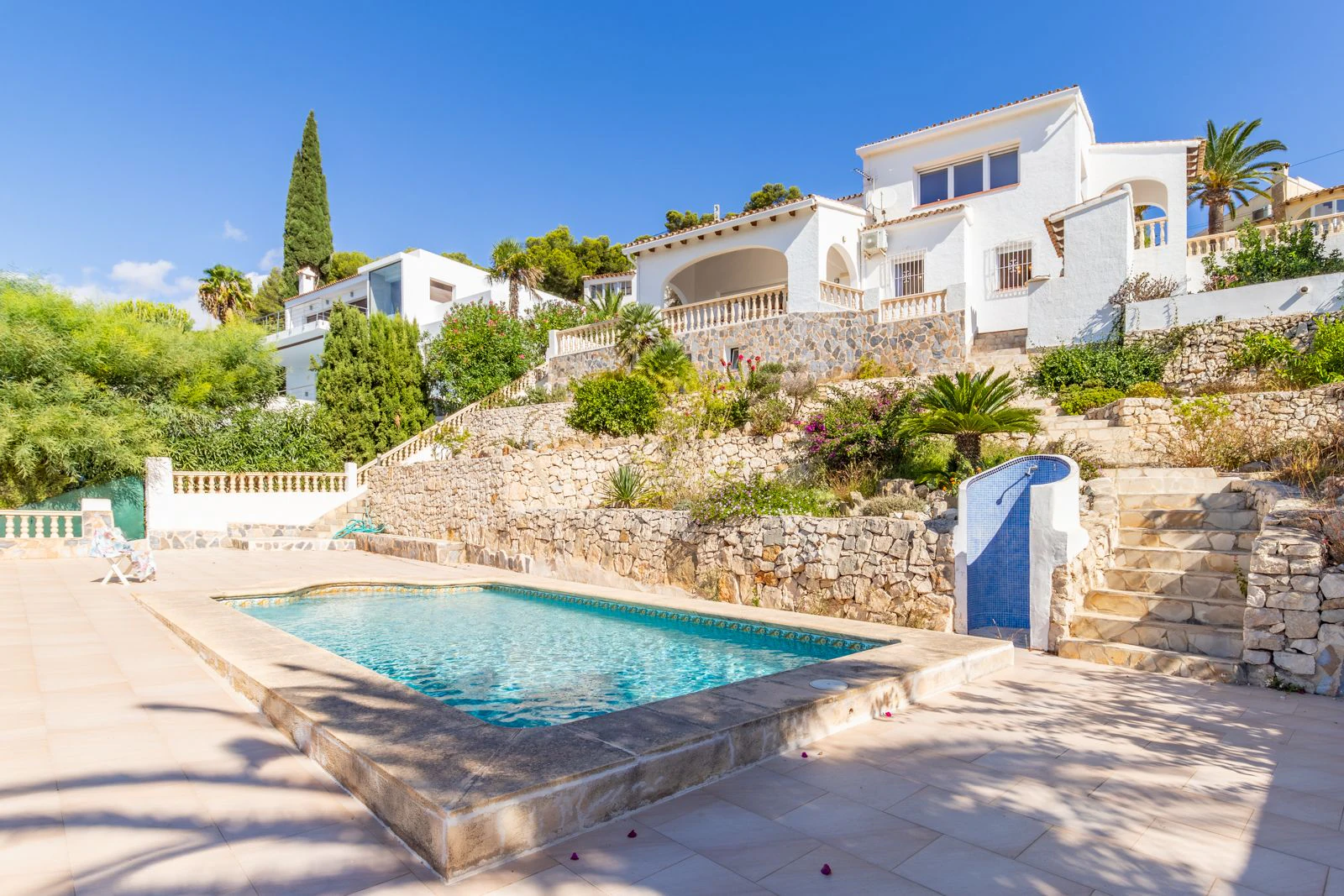 Villa de 3 dormitorios y espectaculares vistas al mar a la venta en Benimeit - Moraira, Costa Blanca