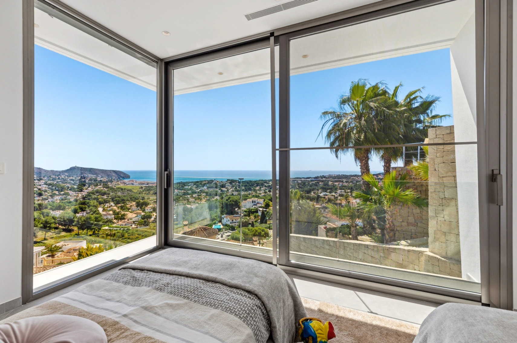 Excepcional Villa de Lujo en Moraira – Donde el Diseño, la Tecnología y las Vistas al Mar se Unen