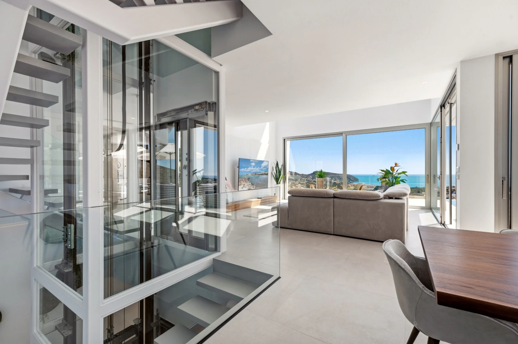 Excepcional Villa de Lujo en Moraira – Donde el Diseño, la Tecnología y las Vistas al Mar se Unen