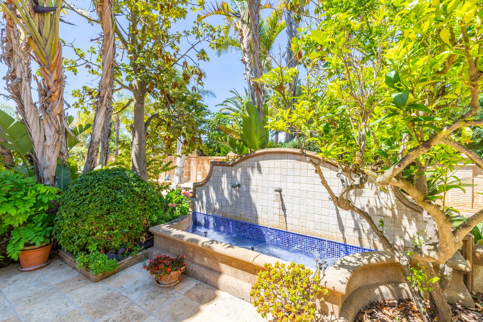 Espectacular finca de lujo con vistas panorámicas al mar en venta en Benimarco, Benissa - Costa Blanca