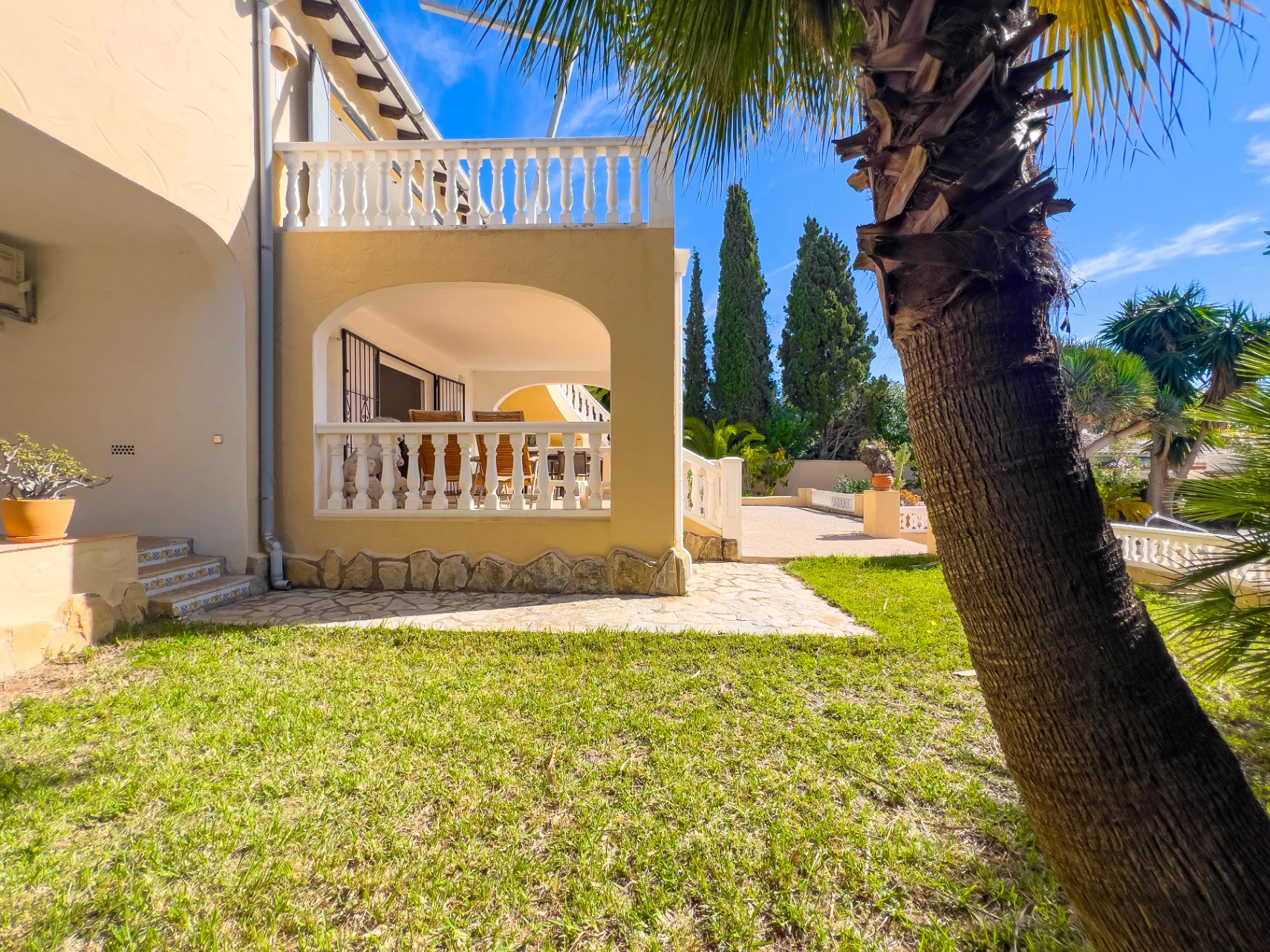 Villa con Vista al Mar en Venta en Moraira a Poca Distancia del Centro