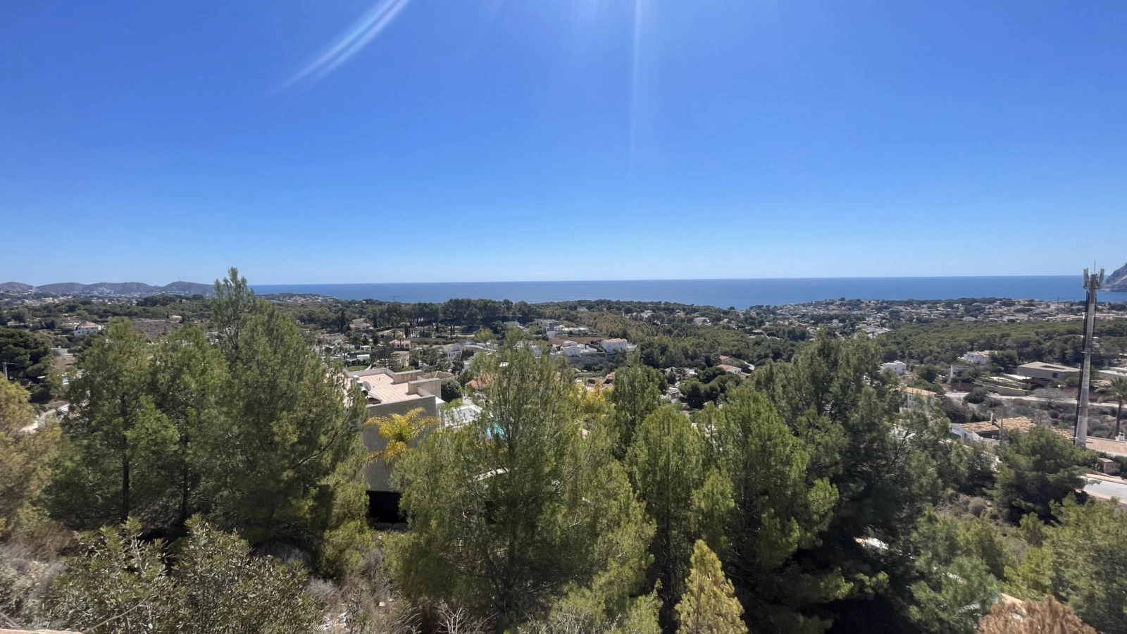 Parcela en venta en Benissa, La Fustera con piscina privada.