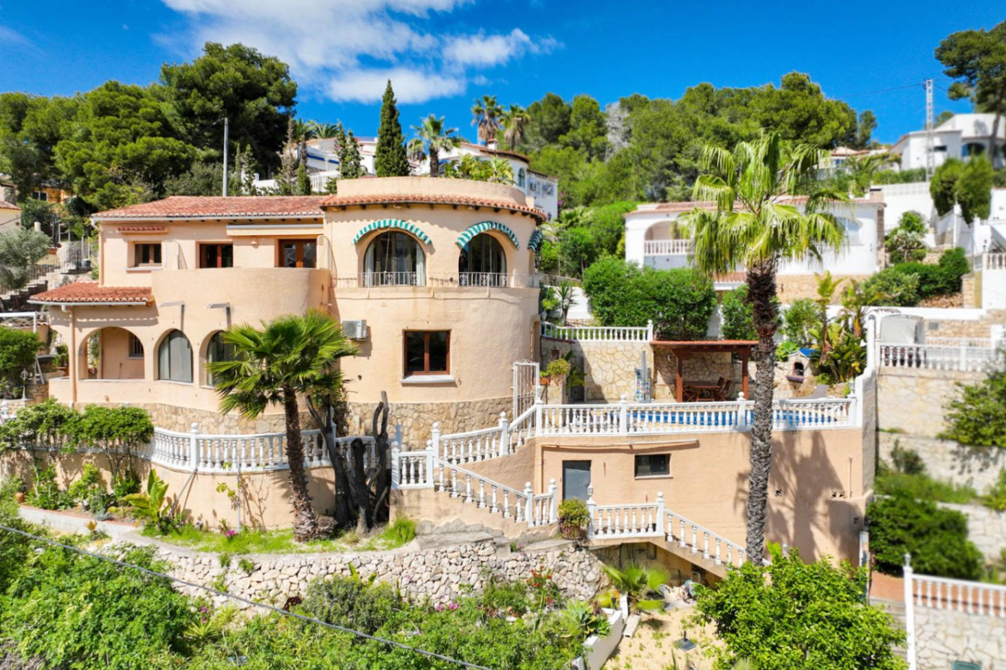 Villa Chalet Independiente en venta con 3 habitaciones en Benissa