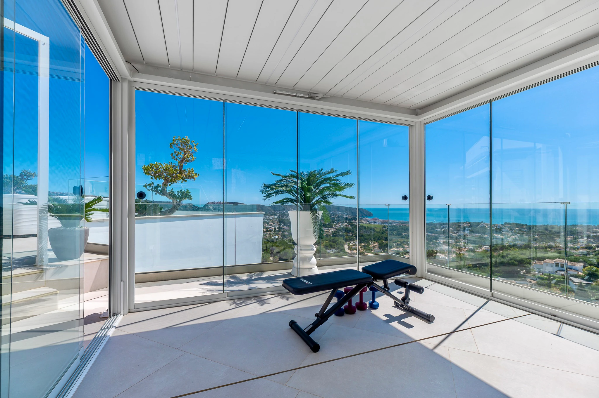Excepcional Villa de Lujo en Moraira – Donde el Diseño, la Tecnología y las Vistas al Mar se Unen