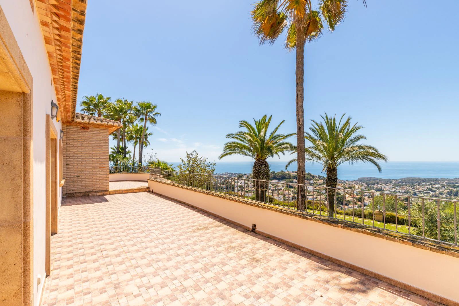 Espectacular finca de lujo con vistas panorámicas al mar en venta en Benimarco, Benissa - Costa Blanca