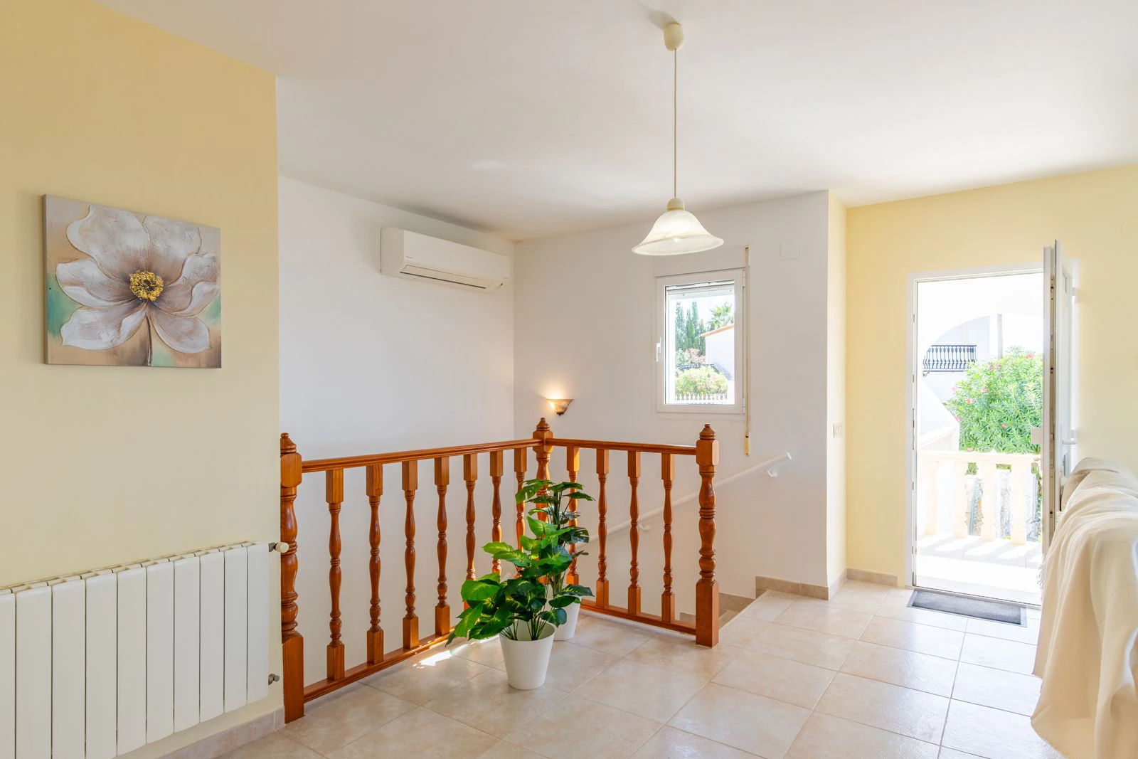 Villa de 3 dormitorios y espectaculares vistas al mar a la venta en Benimeit - Moraira, Costa Blanca